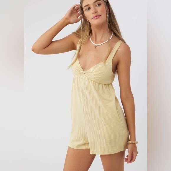 NWT ONEILL THEA KNIT ROMPER IN YELLOW . SIZE LARGE - Picture 2 of 16